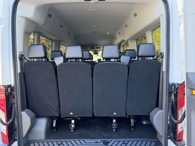 2027 Ford Transit Passenger Wagon XL