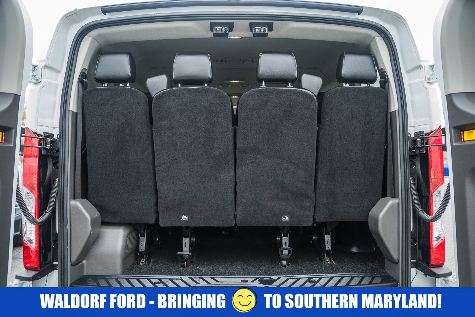 2023 Ford Transit Passenger Wagon 350