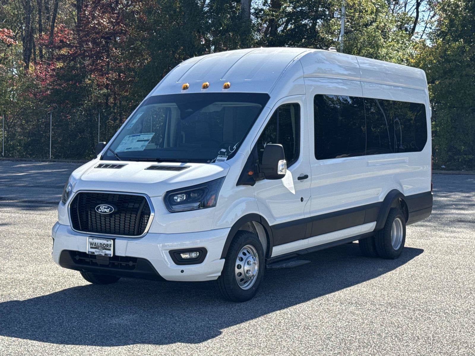 2027 Ford Transit Passenger Wagon XLT
