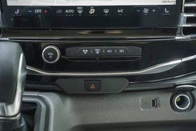 2026 Ford Transit Passenger Wagon XLT
