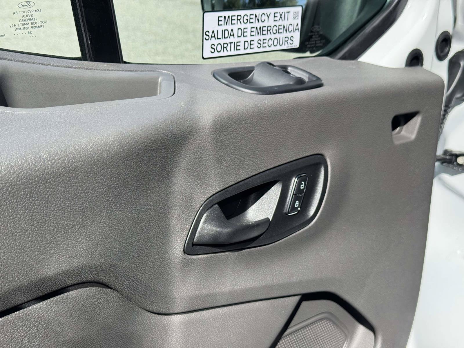 2027 Ford Transit Passenger Wagon XLT