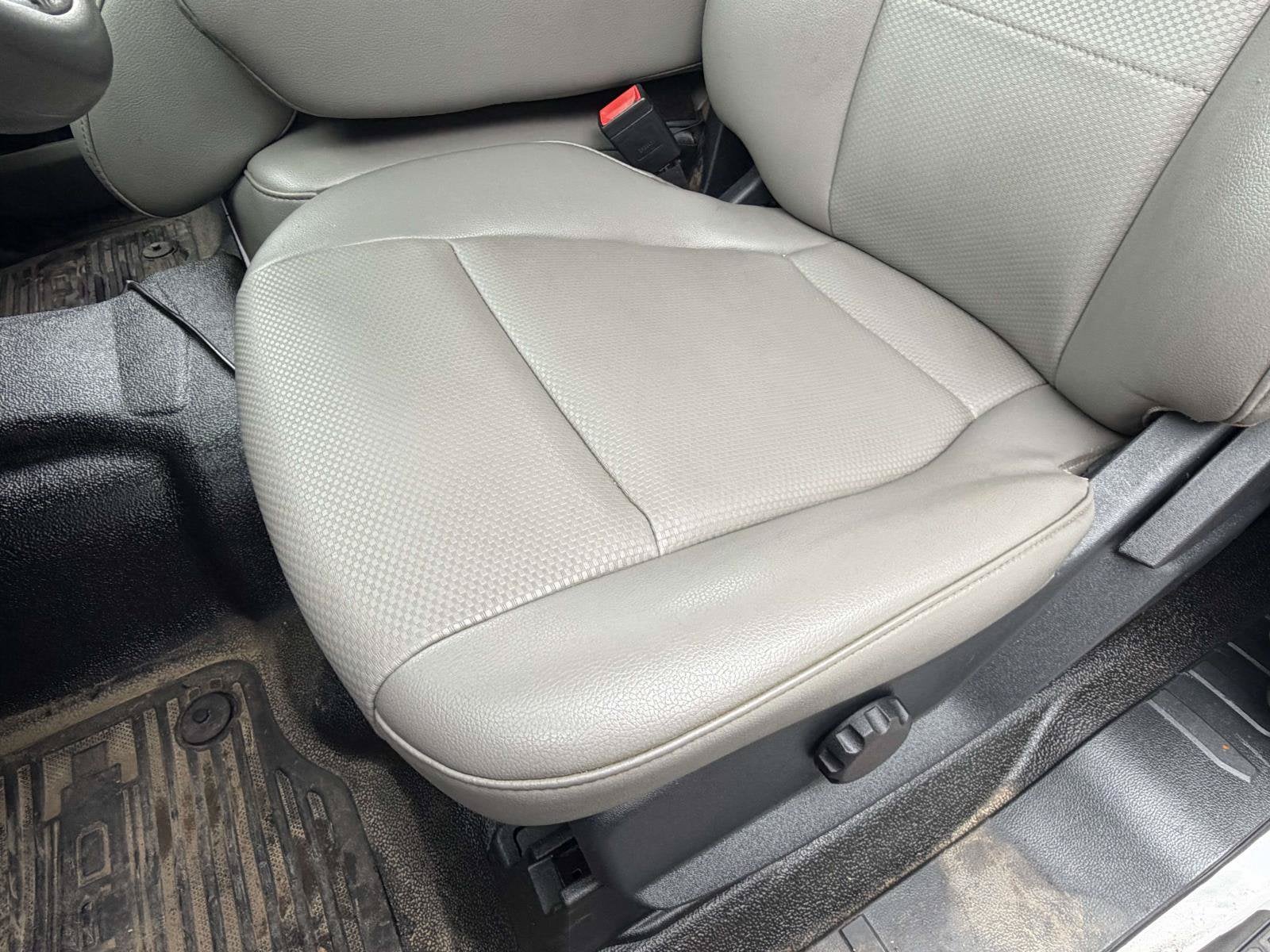2022 Ford Super Duty F-550 DRW XL