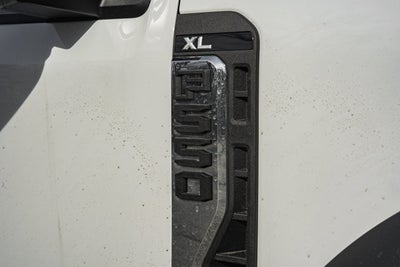 2026 Ford Super Duty F-550 DRW 4WD