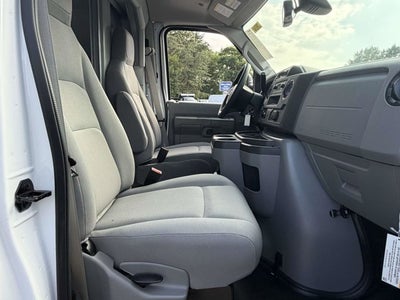 2026 Ford E-Series Cutaway E-350 SRW 138" WB