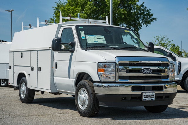 2026 Ford E-Series Cutaway E-350 SRW