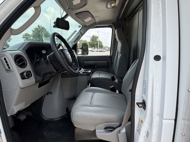 2027 Ford E-Series Cutaway E-450 DRW 158" WB