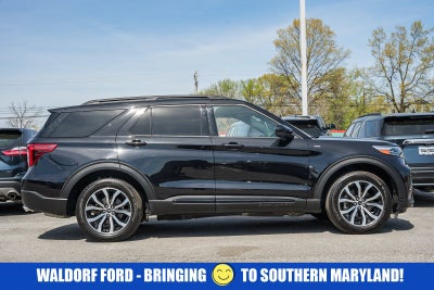 2023 Ford Explorer ST-Line