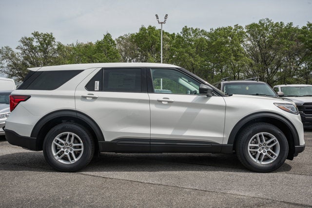 2026 Ford Explorer Active w/100A Pkg