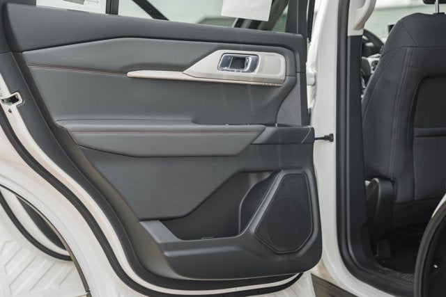 2026 Ford Explorer Active w/100A Pkg