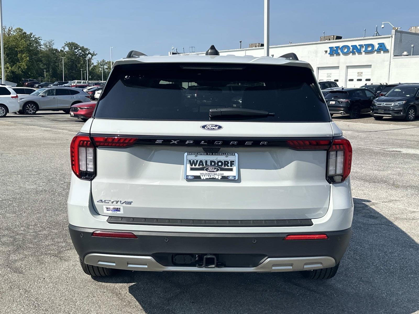 2027 Ford Explorer Active w/200A Pkg