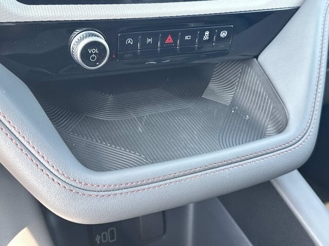 2027 Ford Explorer Active w/200A Pkg