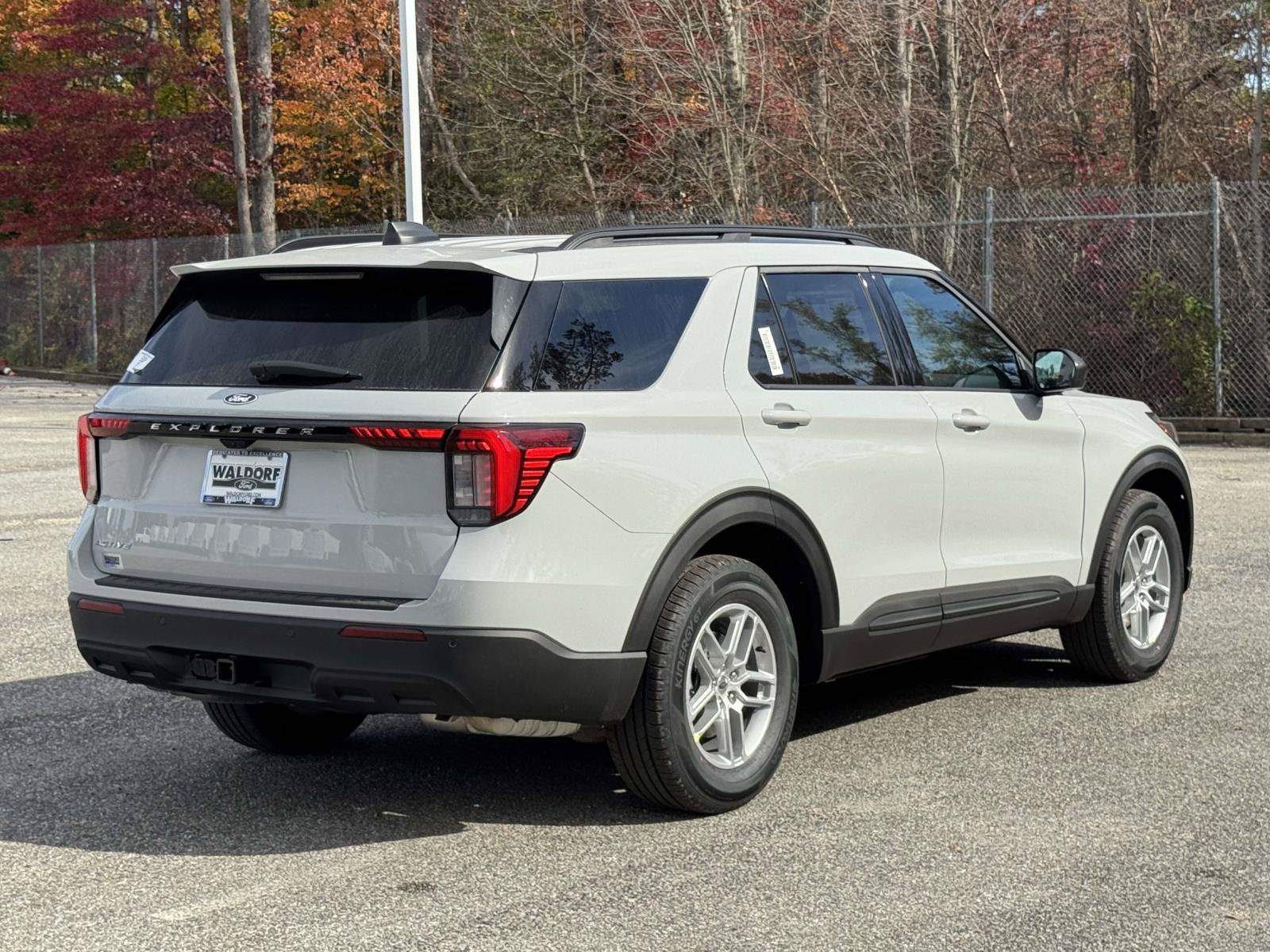 2027 Ford Explorer Active w/200A Pkg