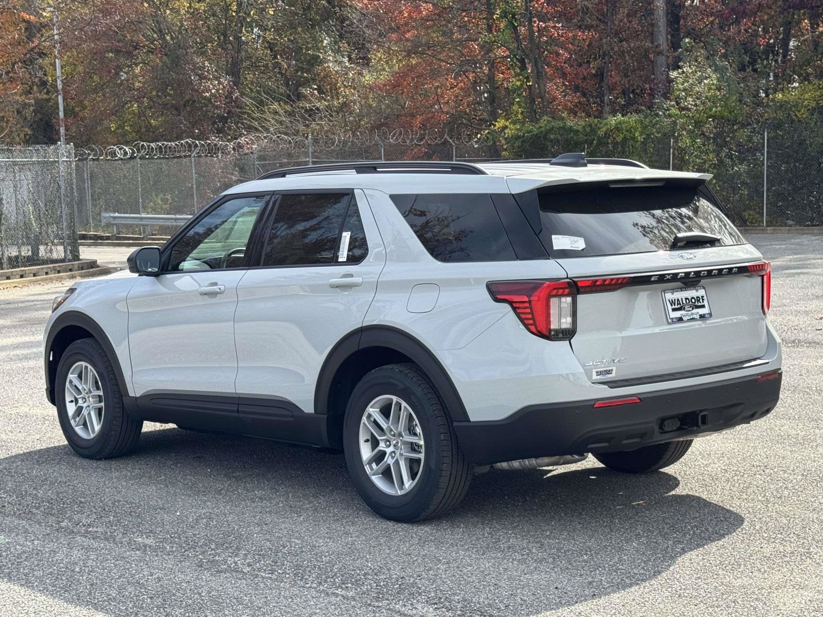 2027 Ford Explorer Active w/200A Pkg