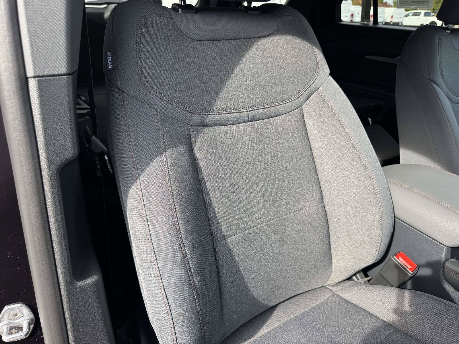 2027 Ford Explorer Active w/200A Pkg
