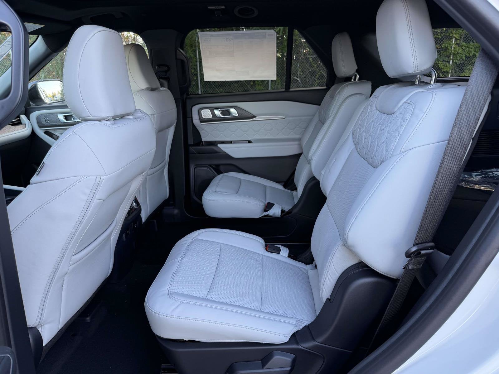 2027 Ford Explorer Platinum