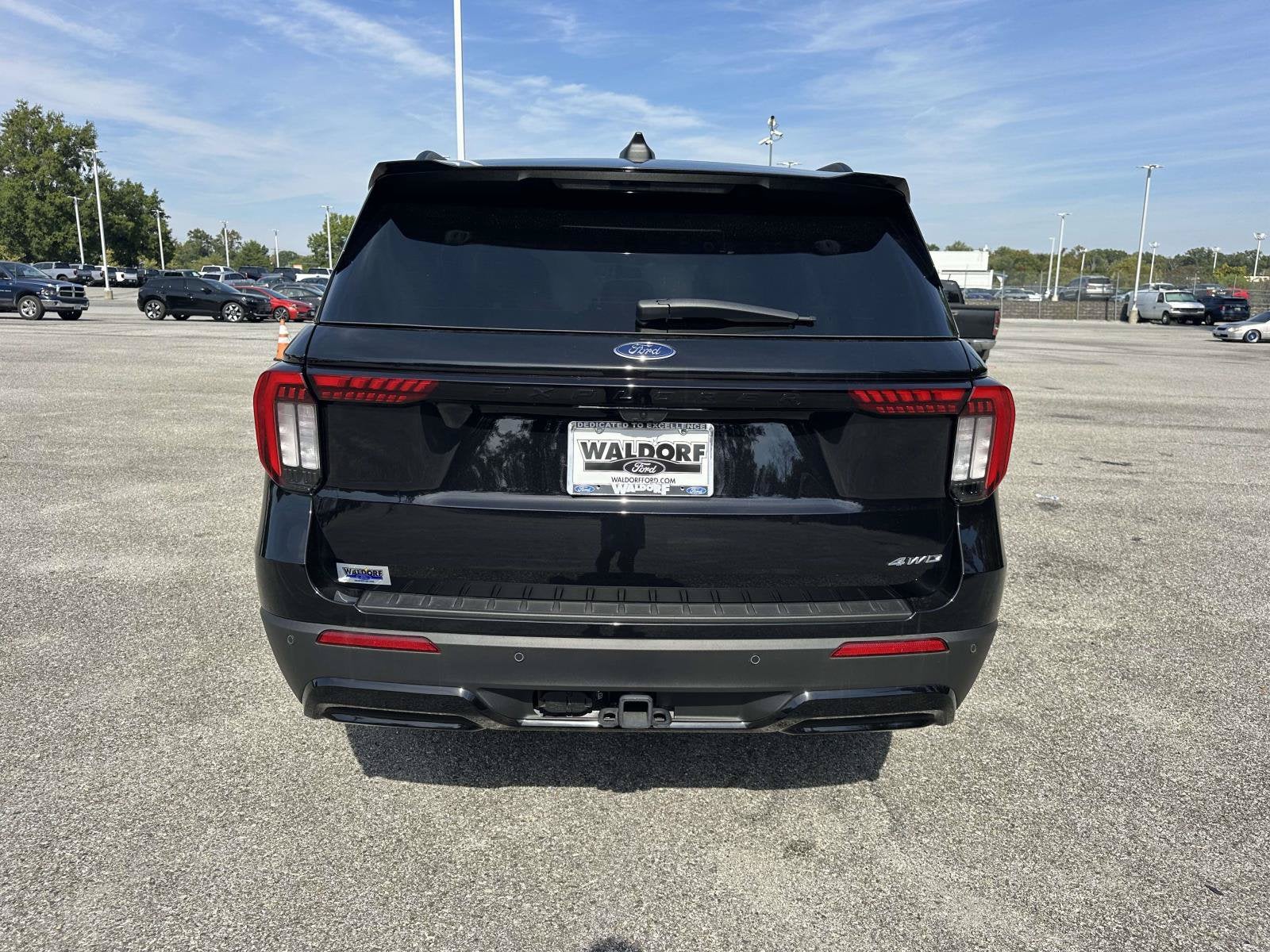 2026 Ford Explorer ST-Line