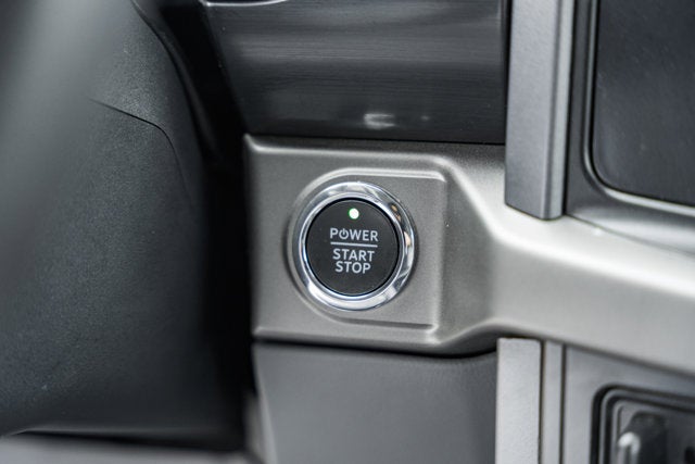 2024 Ford F-150 Lightning Pro