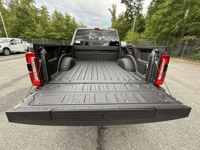 2026 Ford Super Duty F-350 SRW LARIAT