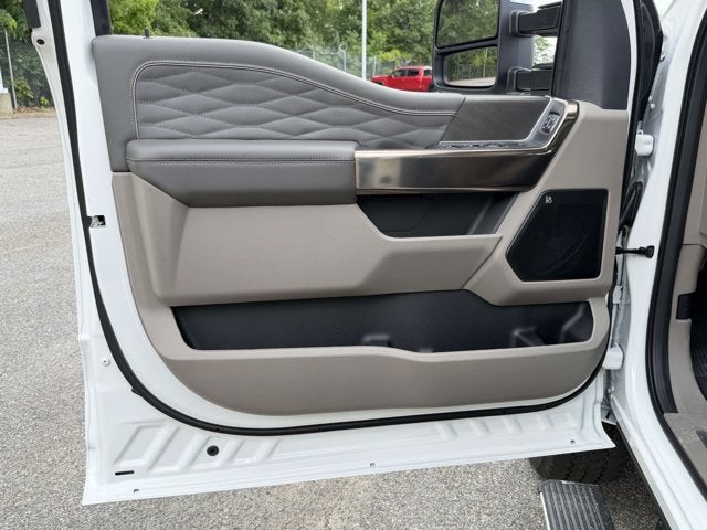 2026 Ford Super Duty F-350 SRW Platinum