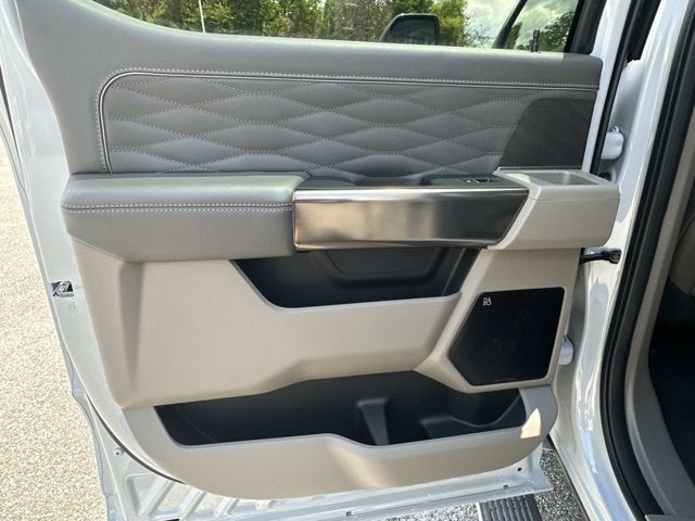 2026 Ford Super Duty F-350 SRW Platinum