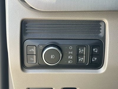 2026 Ford Super Duty F-350 SRW Platinum