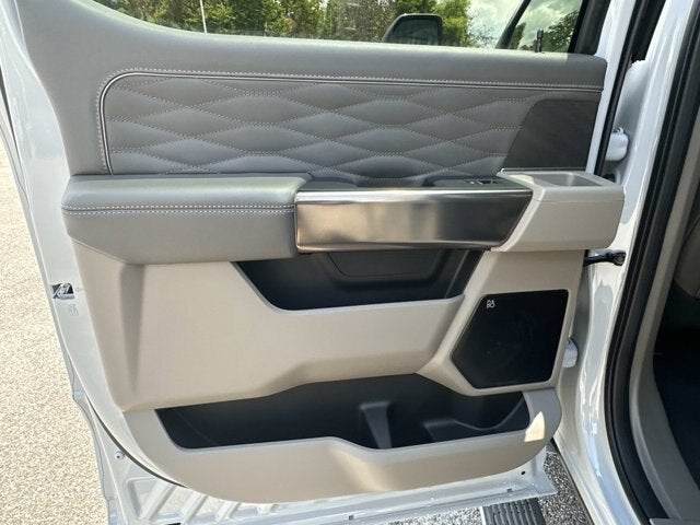 2026 Ford Super Duty F-350 SRW Platinum