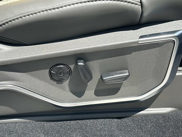 2026 Ford Super Duty F-350 SRW Platinum