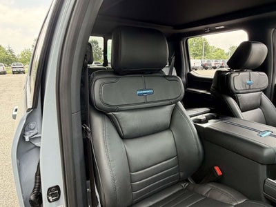 2026 Ford Super Duty F-350 SRW Platinum
