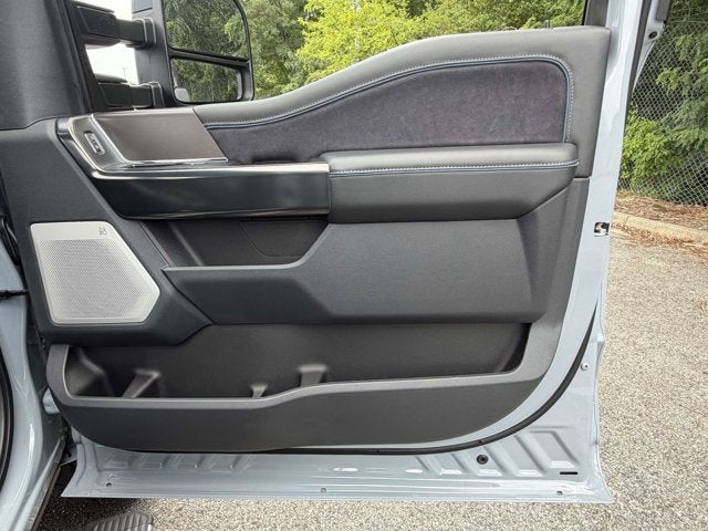 2026 Ford Super Duty F-350 SRW Platinum