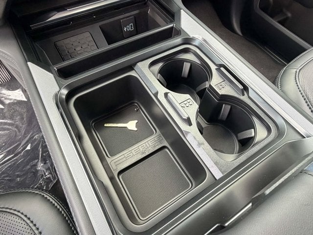 2026 Ford Super Duty F-350 SRW Platinum