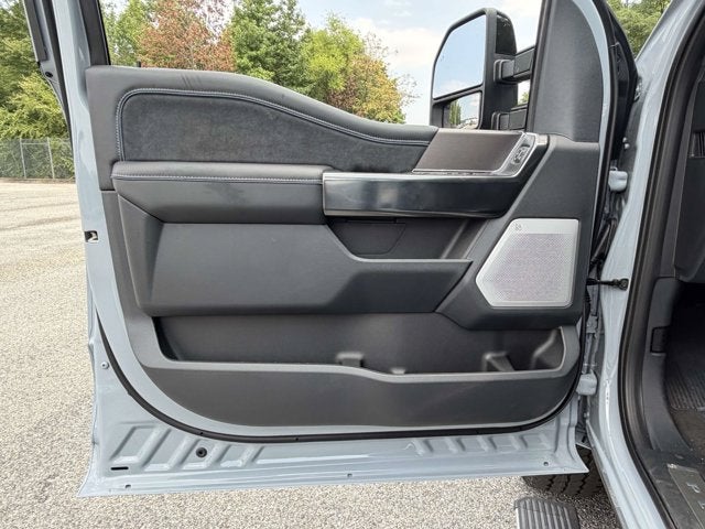2026 Ford Super Duty F-350 SRW Platinum