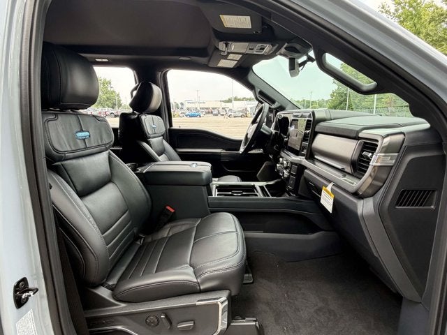 2026 Ford Super Duty F-350 SRW Platinum