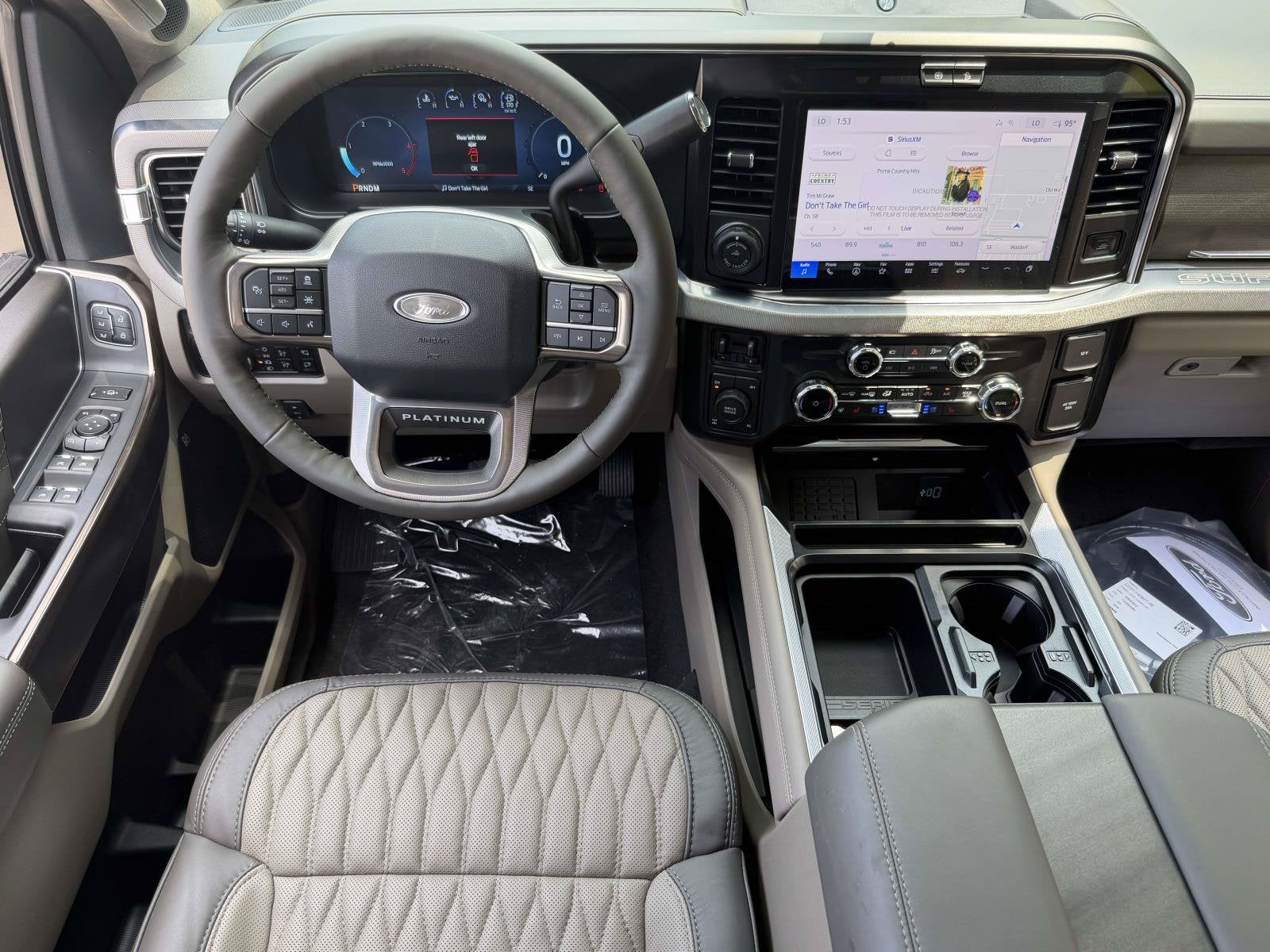 2026 Ford Super Duty F-350 SRW Platinum