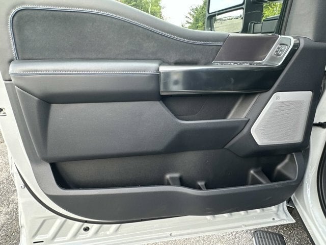 2026 Ford Super Duty F-350 SRW Platinum