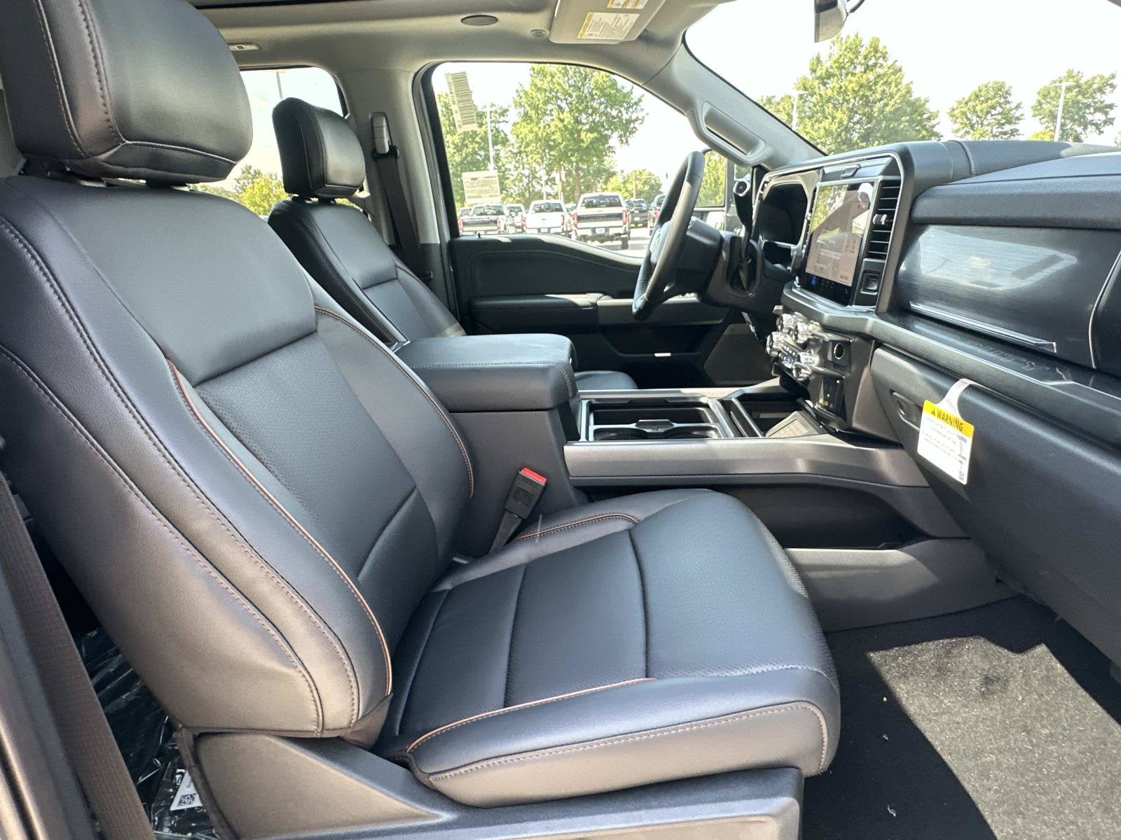 2026 Ford Super Duty F-350 SRW LARIAT
