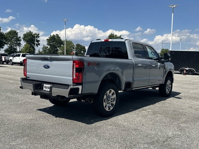 2026 Ford Super Duty F-350 SRW LARIAT