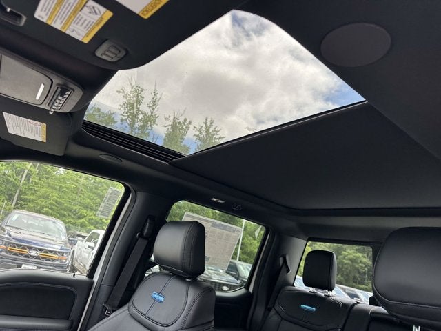 2026 Ford Super Duty F-350 DRW Platinum