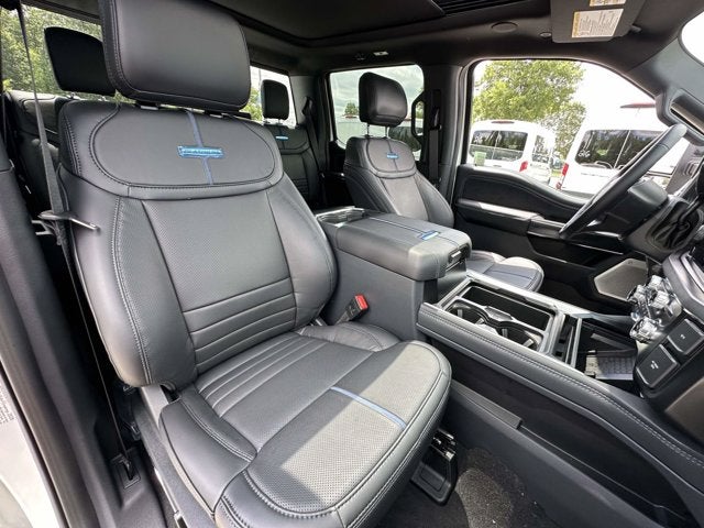 2026 Ford Super Duty F-350 DRW Platinum