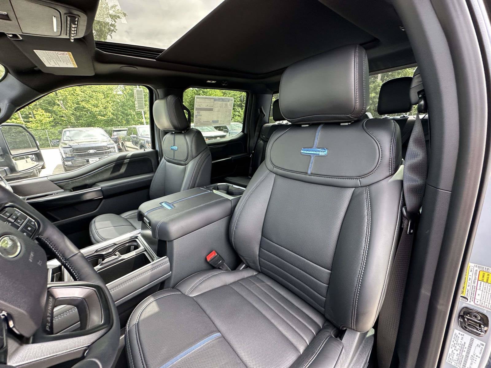 2026 Ford Super Duty F-350 DRW Platinum