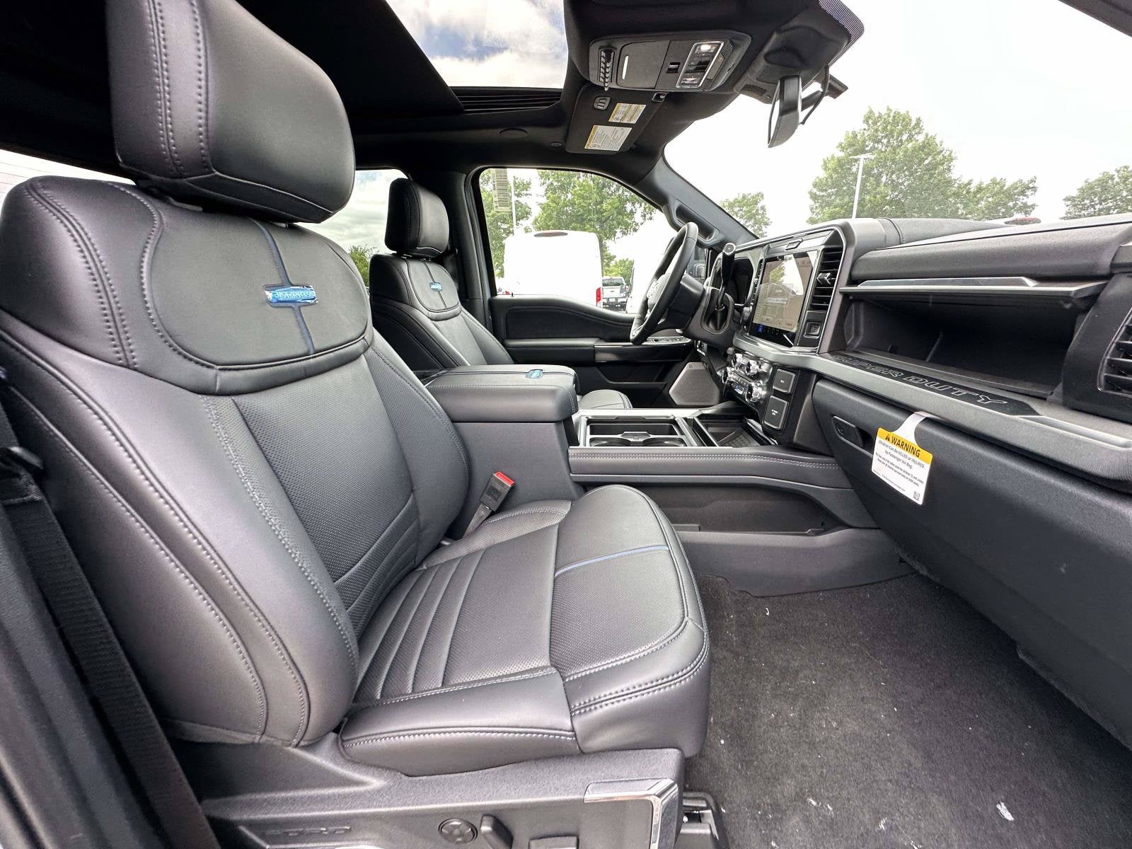 2026 Ford Super Duty F-350 DRW Platinum