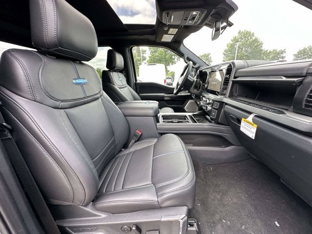 2026 Ford Super Duty F-350 DRW Platinum