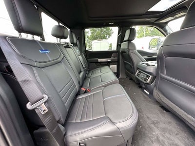 2026 Ford Super Duty F-350 DRW Platinum