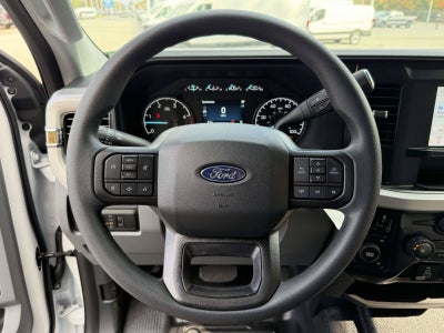 2027 Ford Super Duty F-350 DRW XL