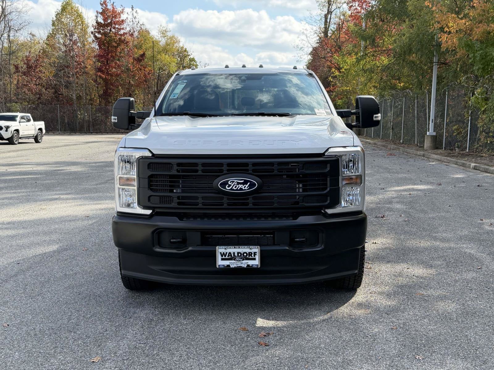 2027 Ford Super Duty F-350 DRW XL