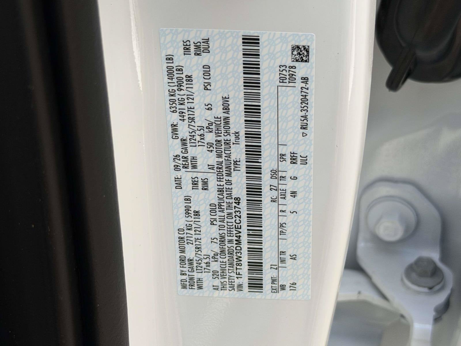 2027 Ford Super Duty F-350 DRW XL