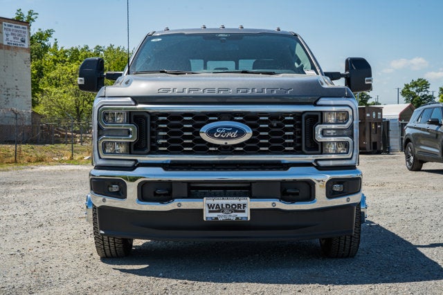2026 Ford Super Duty F-350 DRW LARIAT