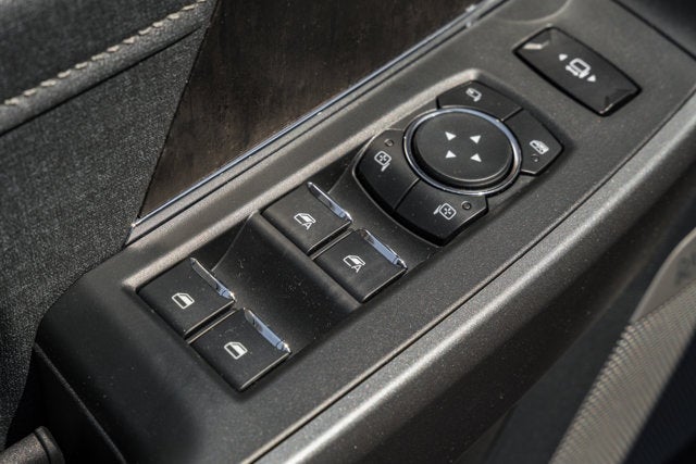 2026 Ford Super Duty F-350 DRW LARIAT