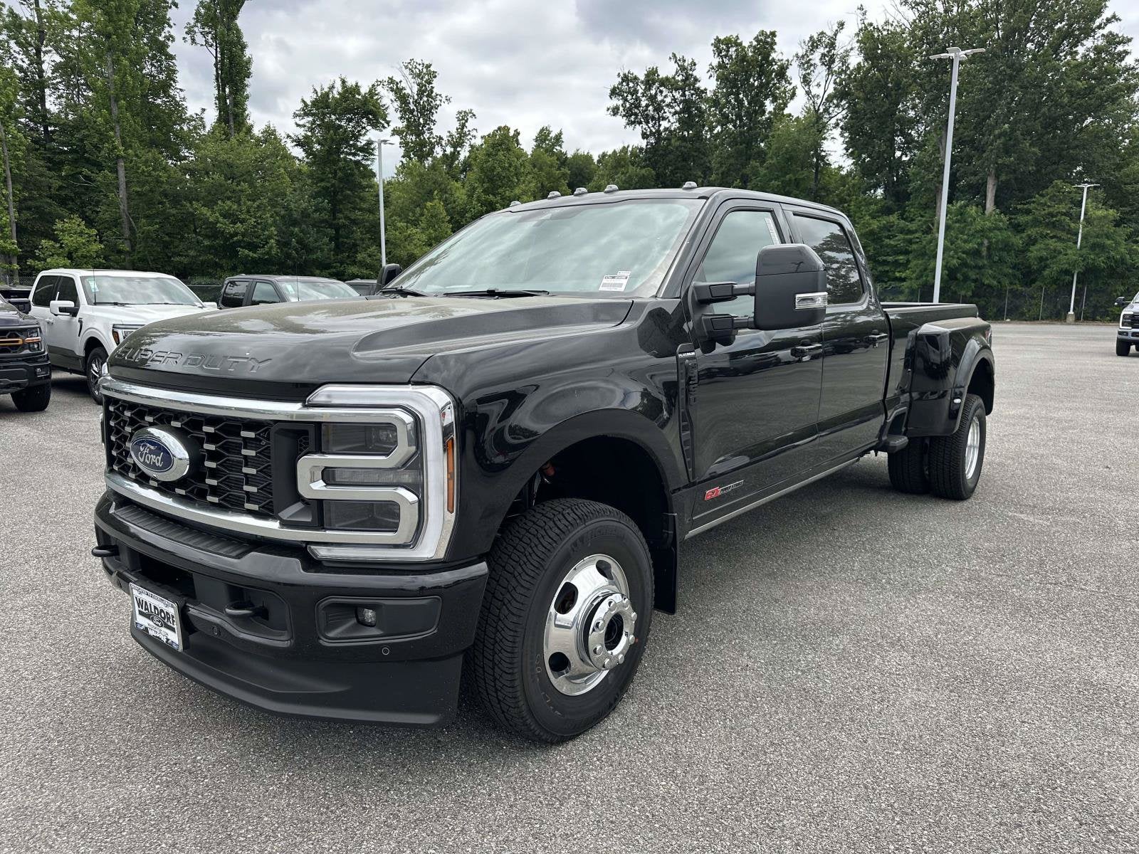 2026 Ford Super Duty F-350 DRW Platinum