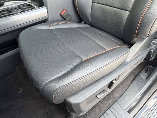 2026 Ford Super Duty F-350 DRW LARIAT