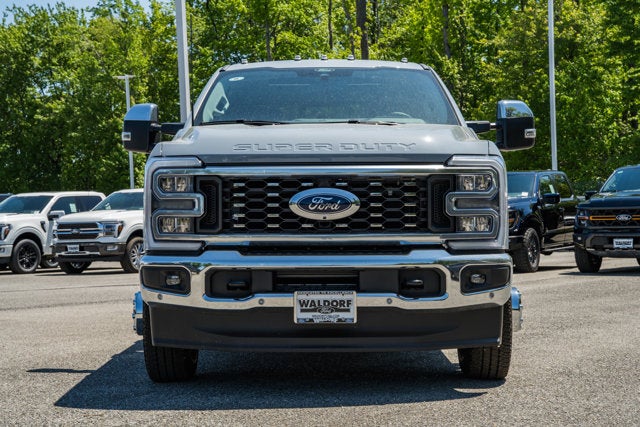 2026 Ford Super Duty F-350 DRW LARIAT